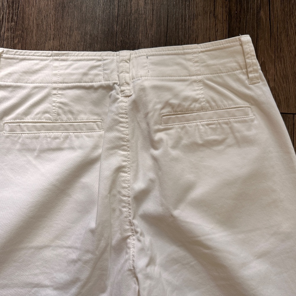 Two pairs of Everlane Lightweight Relaxed Chino - Picture 10 of 10